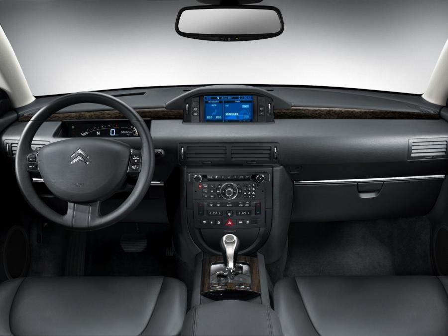  Citroen C6 2005 года  (фото 13 из 16)